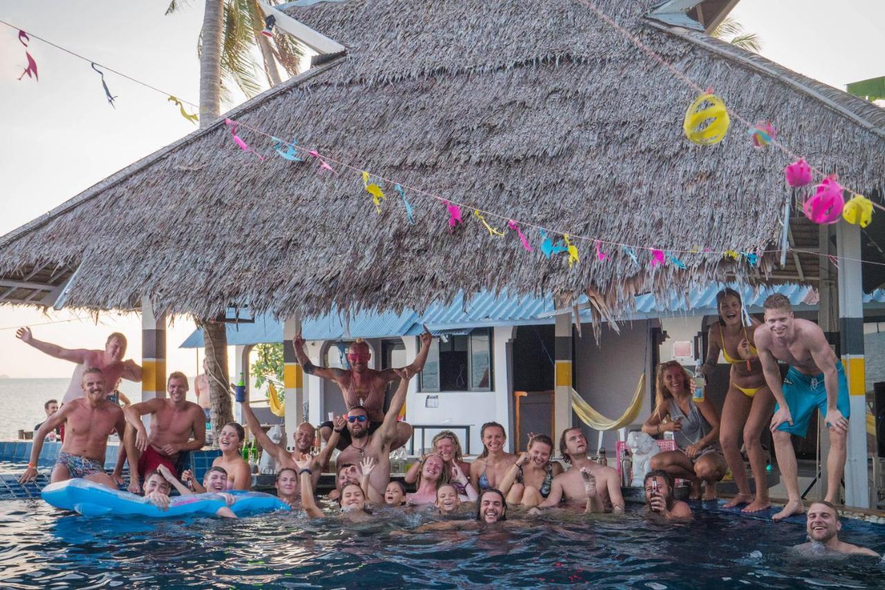 קופנגן Asia Blue - Beach Hostel Hacienda מראה חיצוני תמונה