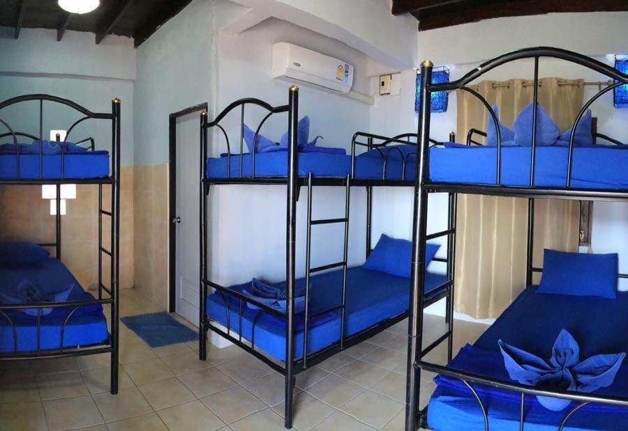 קופנגן Asia Blue - Beach Hostel Hacienda מראה חיצוני תמונה